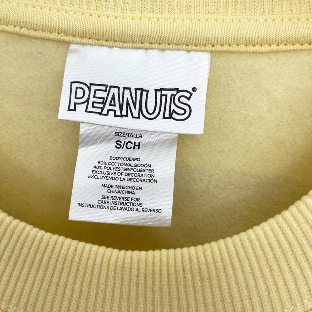 Peanuts Soccer Sweatshirt Women’s Small NWT - Picture 4 of 9